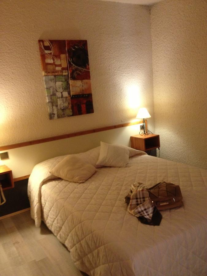 Hotel Cartusia Sarcenas Δωμάτιο φωτογραφία